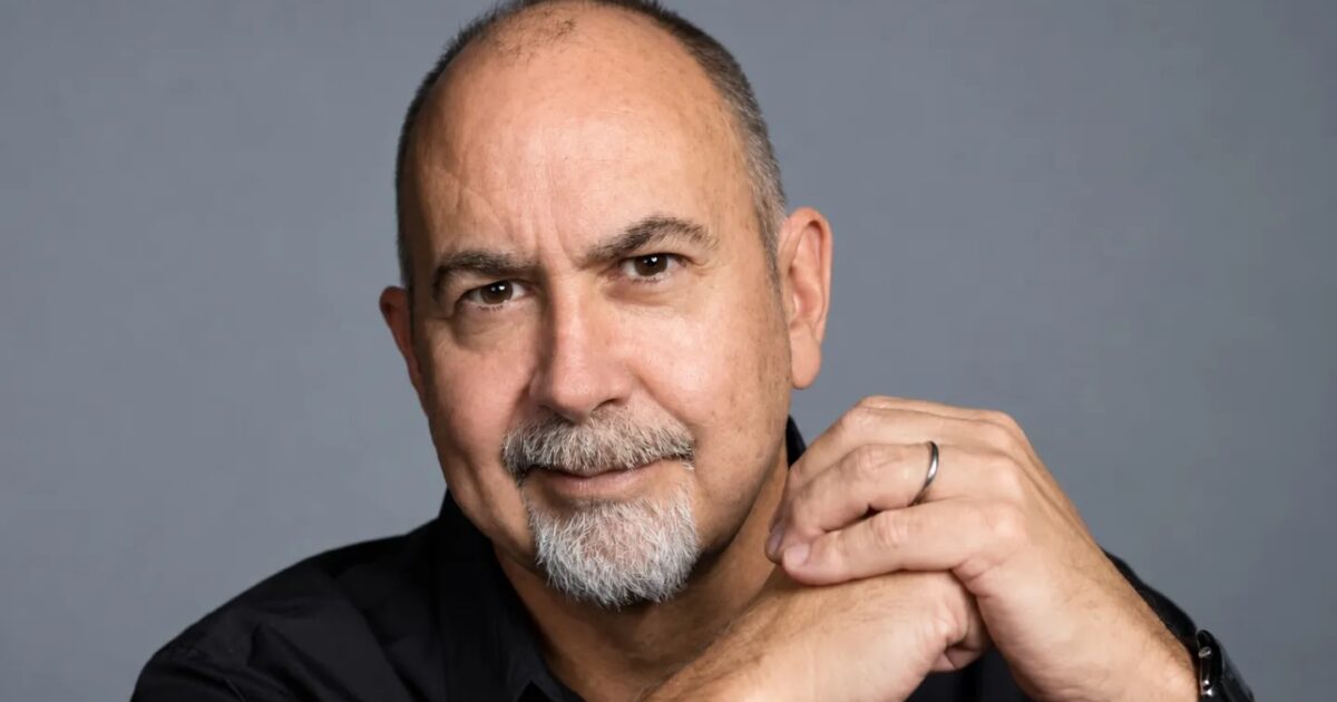 Terence Winter e Dan Farah associati a un adattamento sui UFO con tono da thriller politico Gamescafe Terence Winter e Dan Farah associati a un adattamento sui UFO con tono da thriller politico