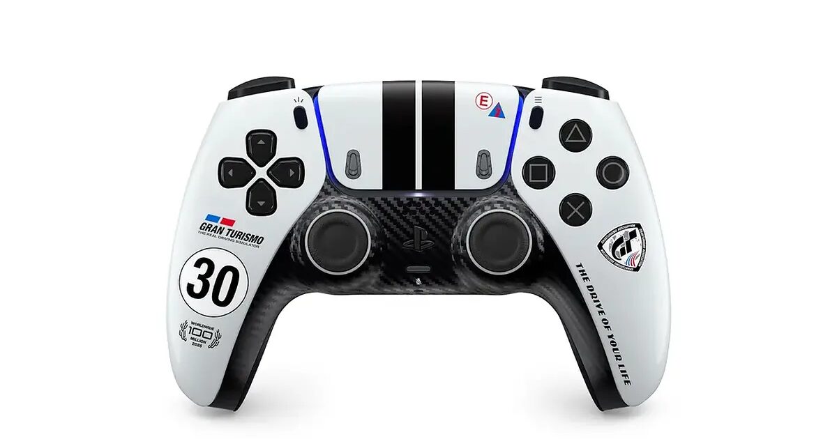 Controller DualSense nero e bianco con grafiche racing ispirate a Gran Turismo Gamescafe Controller DualSense nero e bianco con grafiche racing ispirate a Gran Turismo